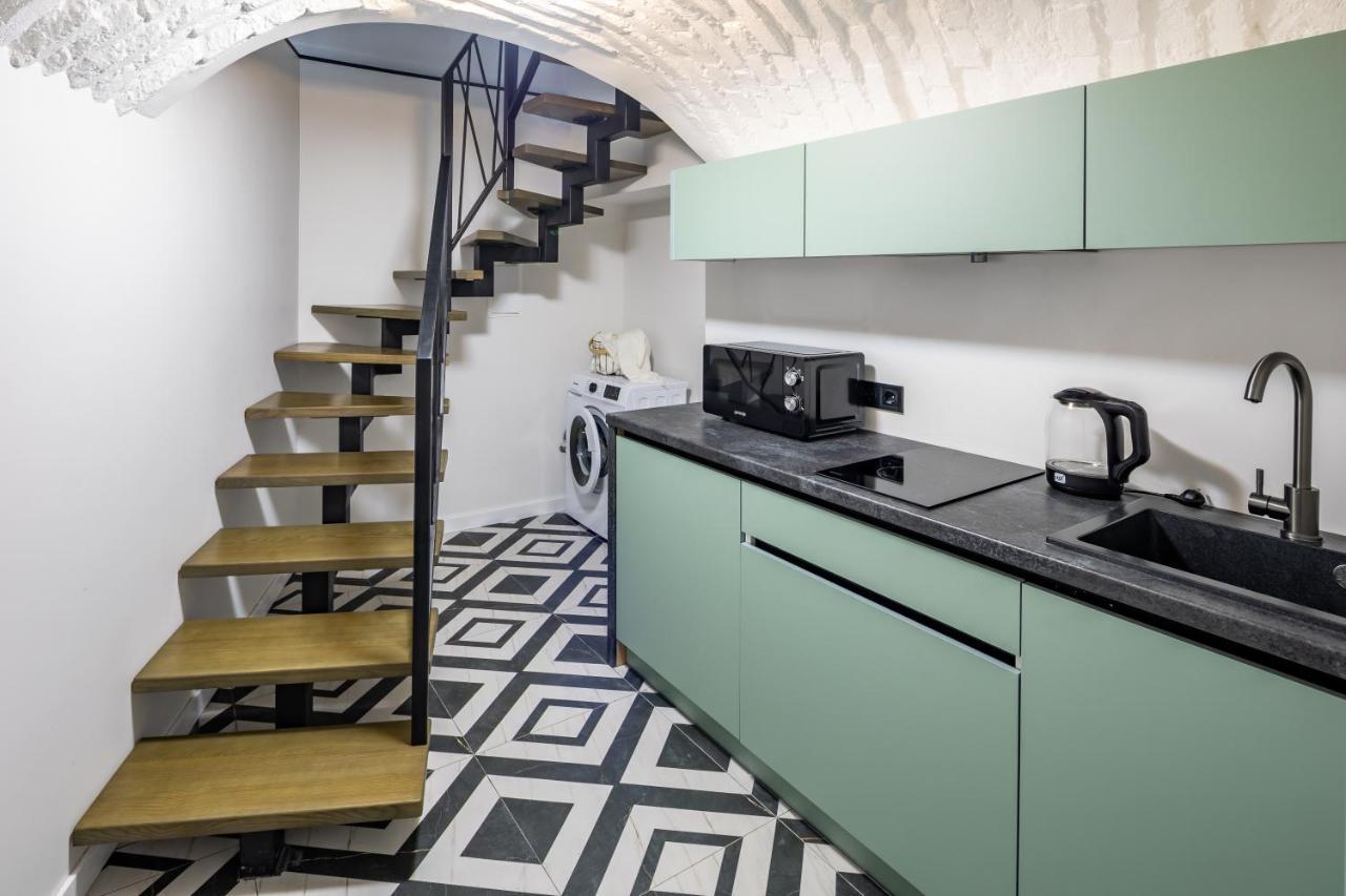 Ferienwohnung Romari Таманська 12 Lemberg Exterior foto