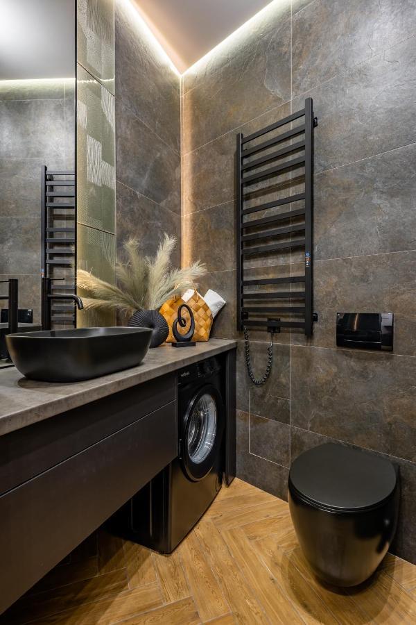 Ferienwohnung Romari Таманська 12 Lemberg Exterior foto